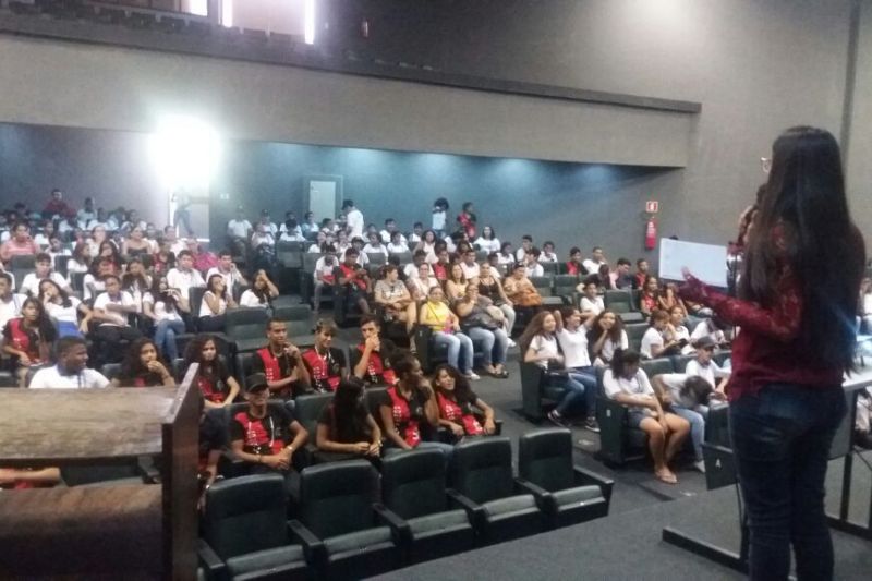 Professora da Escola José Bezerra realiza culminância do Projeto da Educação Especial