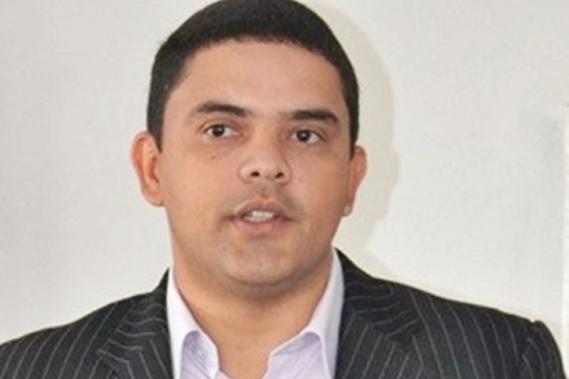 Vereador Tony Pretinho foi morto com 16 tiros enquanto estava em frente de casa em Batalha