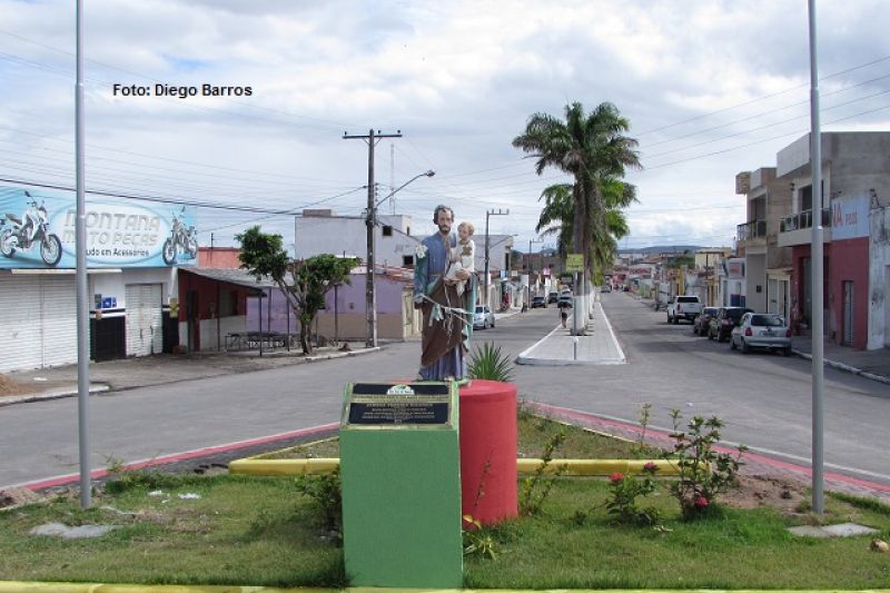 Durante semana de festa, parte dos moradores de Tapera ficam no escuro durante 14 horas