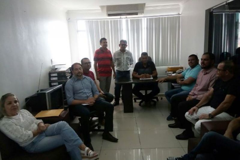 Vereadores recebem comerciantes e conversam sobre novo Projeto que prevê redução da Cosip