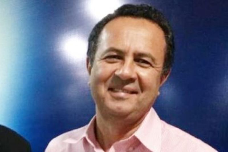 Erivaldo Mandú reassume prefeitura e denuncia furto de documentos e computadores