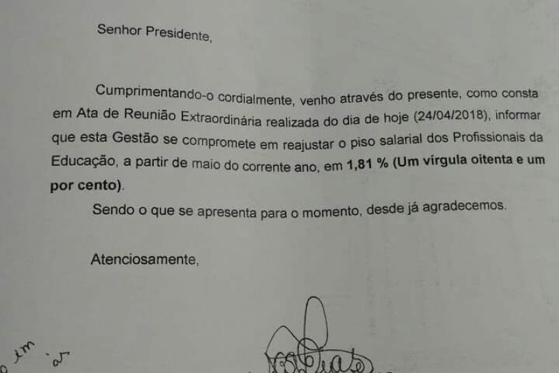 Profissionais da Educação de Piranhas aceitam proposta da Prefeita Maristela Sena Dias