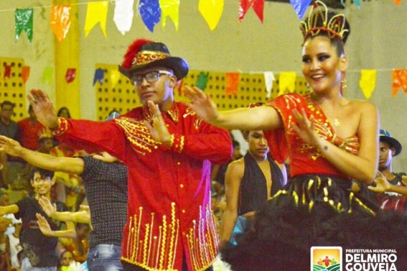 Quadrilhas juninas representam a cidade de Delmiro Gouveia no 2º Pré-Junino de Maravilha