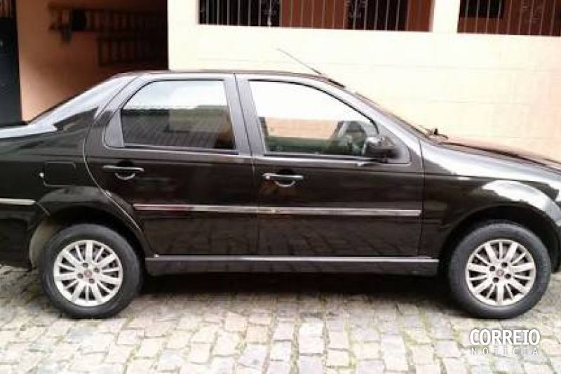 Mulher tem carro roubado enquanto conversava com amiga em Olho D’água do Casado