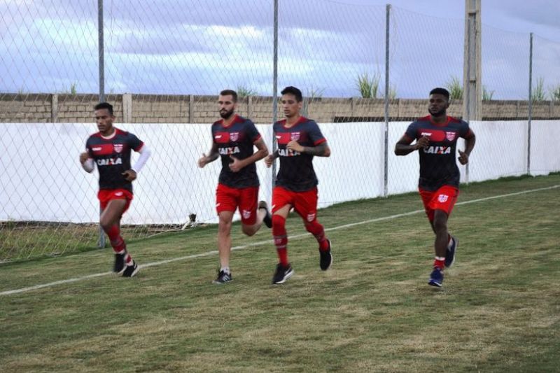 CRB regulariza reforços e pode ter novidades no clássico deste sábado