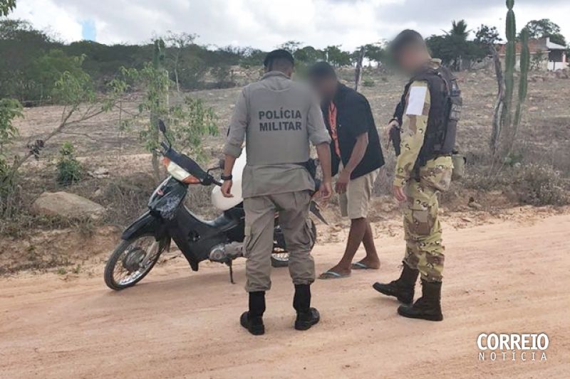 Para coibir criminalidade, polícia realiza abordagens em Distrito e povoados de Piranhas