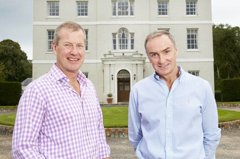 Família real britânica terá seu primeiro casamento gay