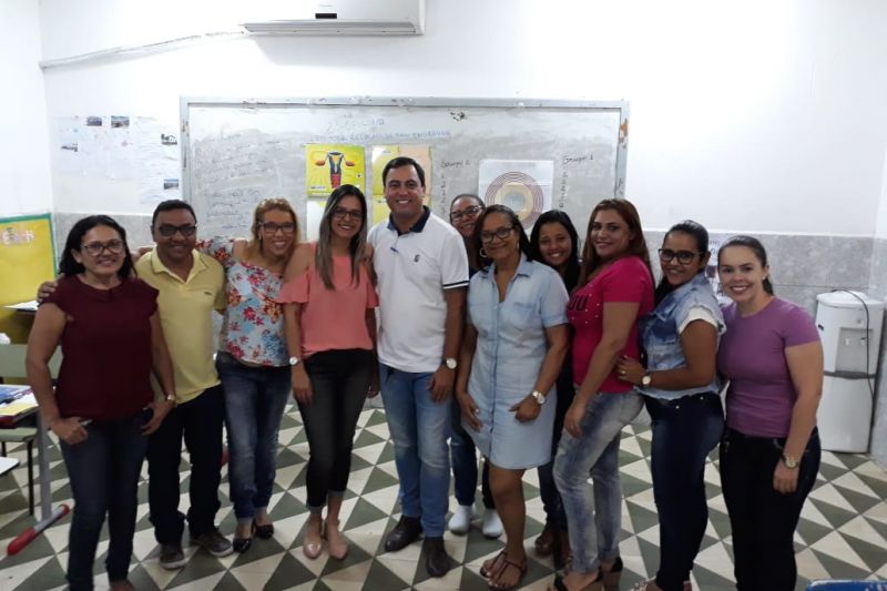Professores passam por formação sobre prevenção da gravidez na adolescência