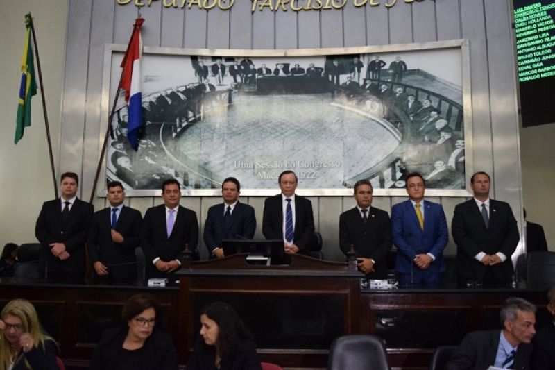 Mais de 87% não se sentem representados pelos deputados estaduais, revela enquete