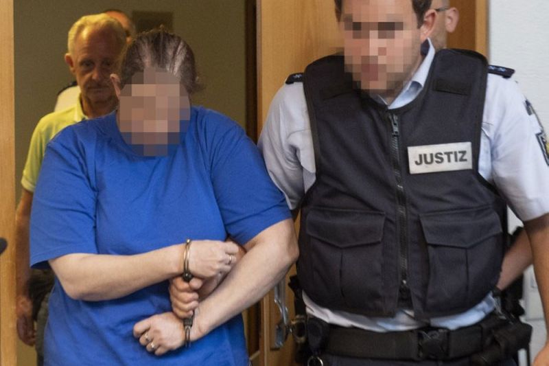 Mulher é condenada a 12 anos de prisão por alugar filho a pedófilos na internet