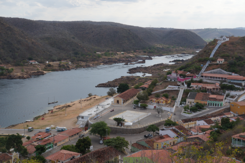Suspeito de matar e atear fogo em corpo de homem em Piranhas é considerado foragido