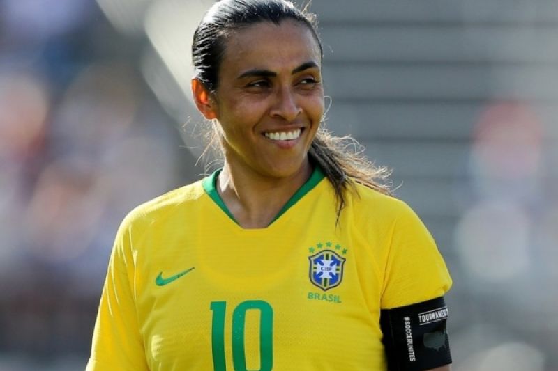 Jogadora Marta pode vencer prêmio de melhor do mundo pela 6ª vez nesta segunda-feira