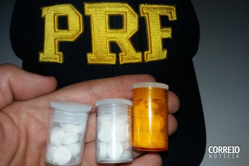 Caminhoneiro que viajava para Caruaru é preso depois de ser encontrado com droga em Canapi
