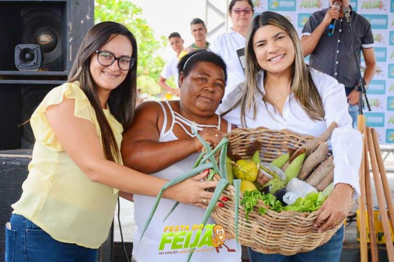 Feira da Agricultura Familiar e desfile abrem Festa do Feijão em Senador Rui Palmeira