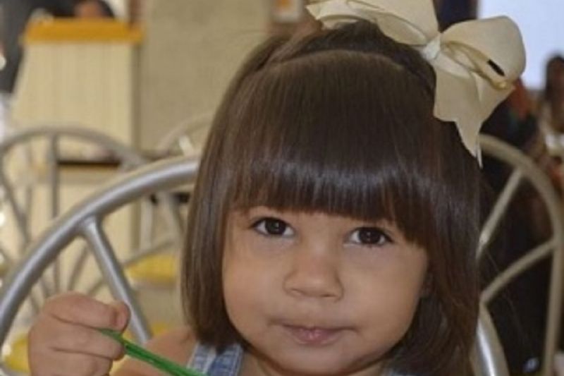 Mãe que sequestrou a própria filha em Maceió pode ter viajado com ela para Delmiro Gouveia
