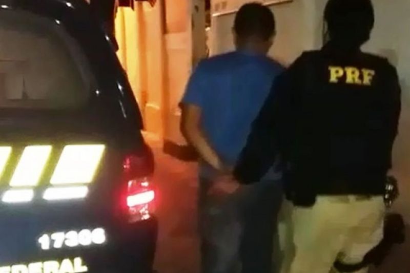 Homem é preso depois de apresentar habilitação falsa durante fiscalização em Canapi