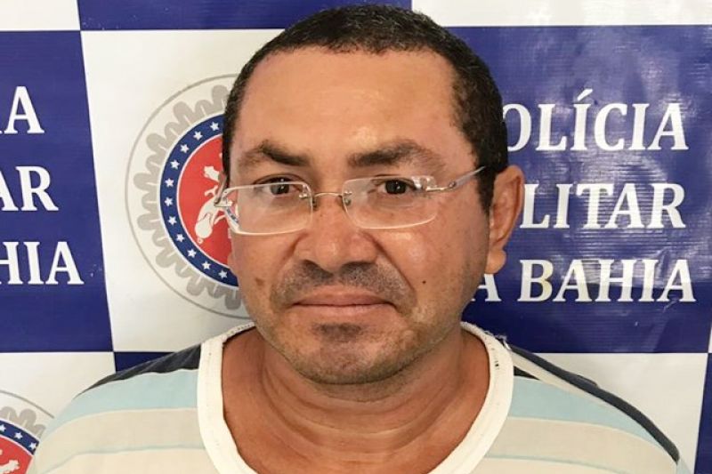 Ao ser preso, homem teria dito para a polícia que vendia drogas porque estava desempregado