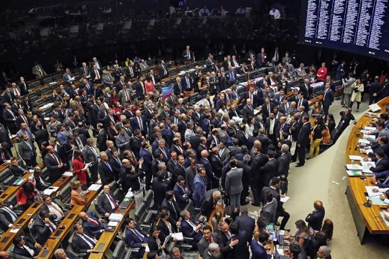 Quase metade da Câmara será formada por deputados milionários