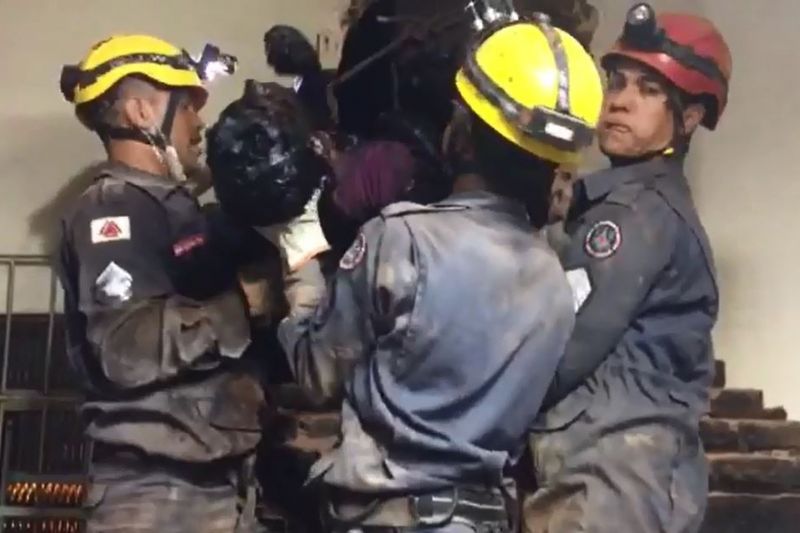 Ladrão fica preso em chaminé durante tentativa de furto a churrascaria