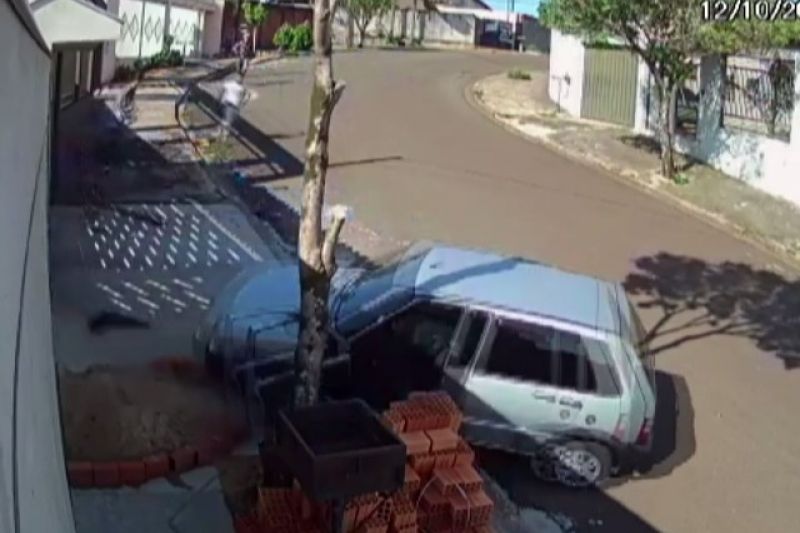 Delegado diz ter identificado dono de carro desgovernado que