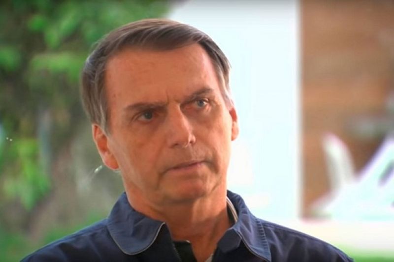 Bolsonaro diz que defende fim de progressão de pena e saída temporária de presos