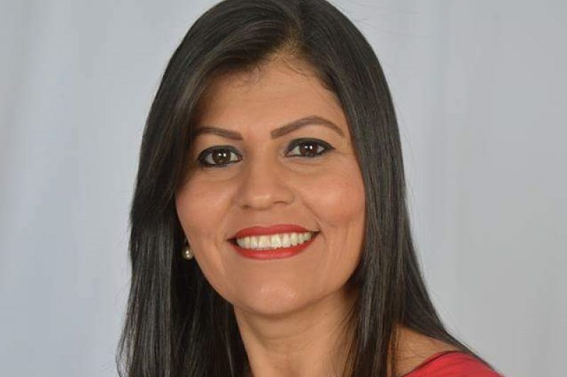 Vereadora nega ter distribuído lanches e brindes a eleitores em Santana do Ipanema