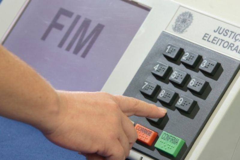 Votos brancos e nulos diminuem, mas abstenções aumentam no 2º turno em Delmiro Gouveia