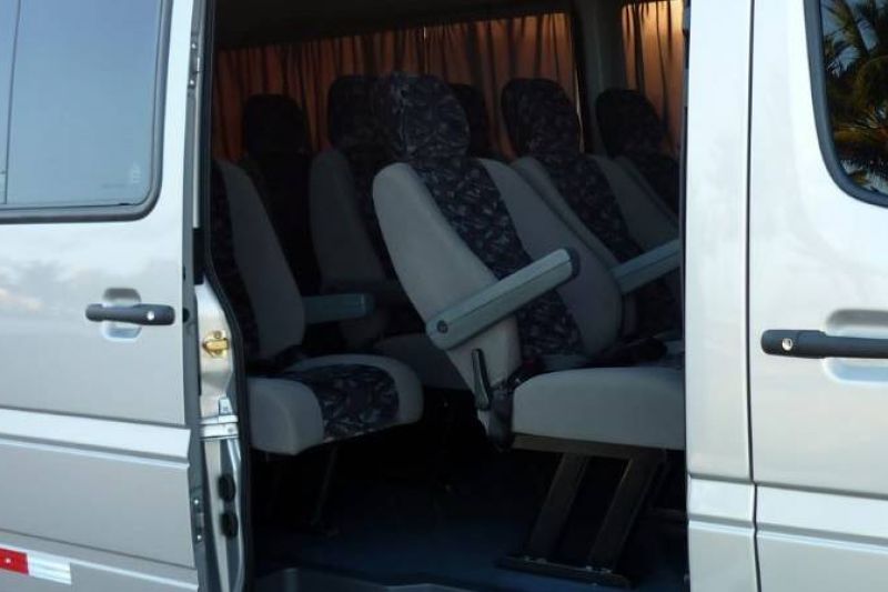 Criminosos armados interceptam van e roubam pacientes que viajavam do Sertão para Maceió