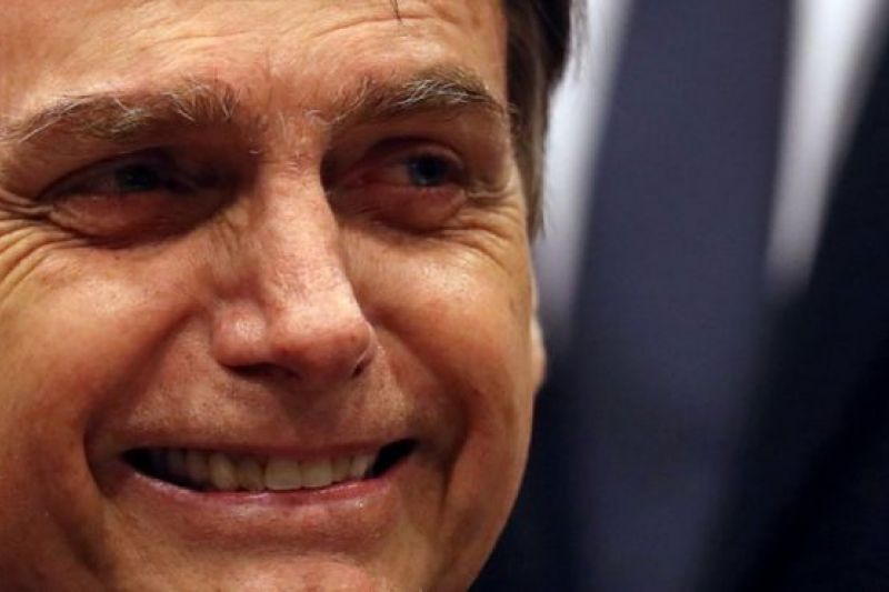 Incitação ao crime de estupro e injúria: processos contra Bolsonaro no STF serão suspensos