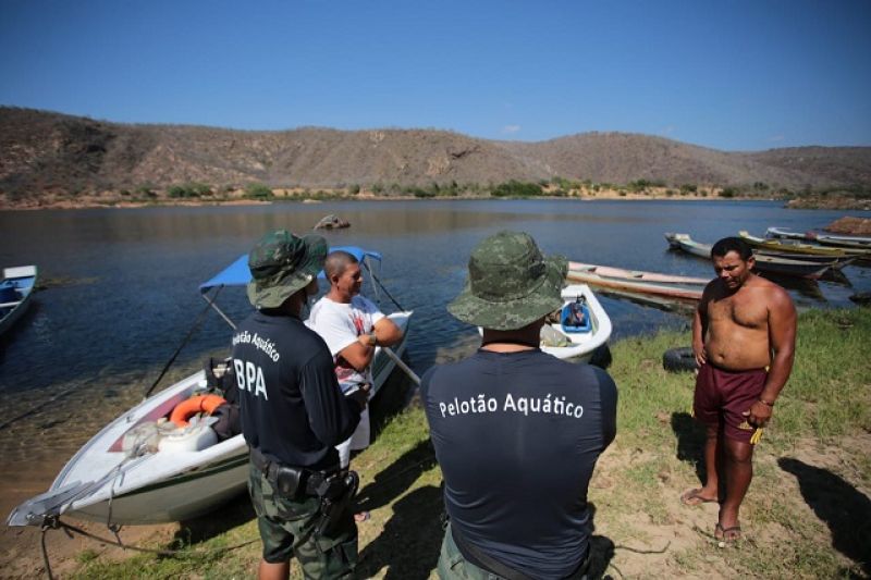 Piracema: FPI flagra pesca irregular em Pão de Açúcar e orienta pescadores