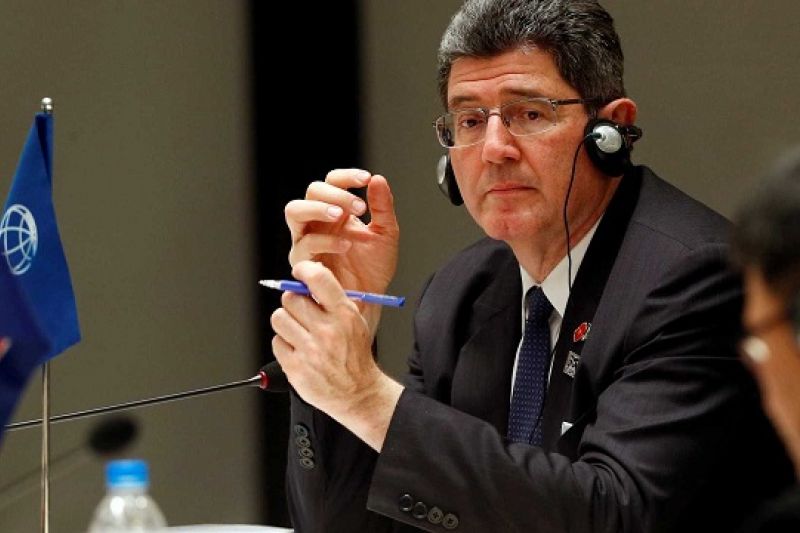 Ex-ministro da Fazenda de Dilma é convidado para assumir BNDES no Governo de Bolsonaro