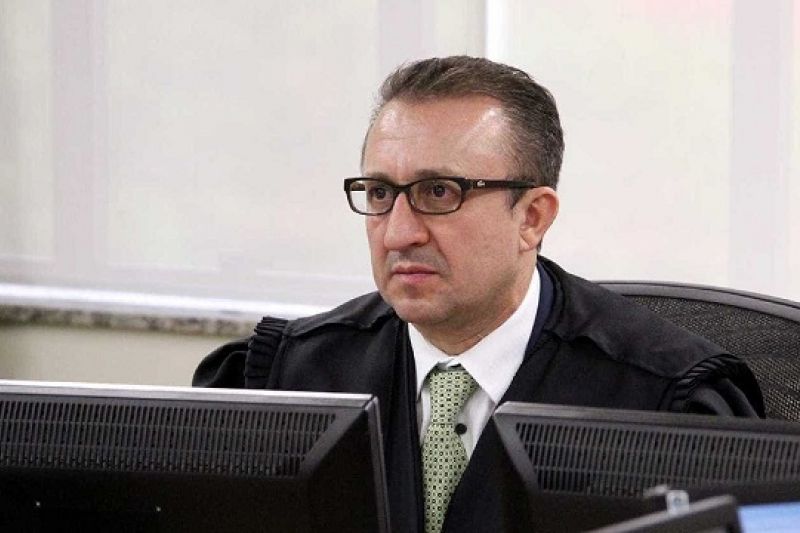 Inquérito que investiga plantonista que mandou soltar Lula chega ao STF