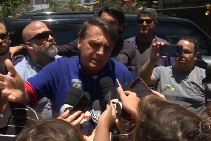 'Ele vai dar as explicações', diz Bolsonaro sobre ex-assessor do filho citado pelo Coaf