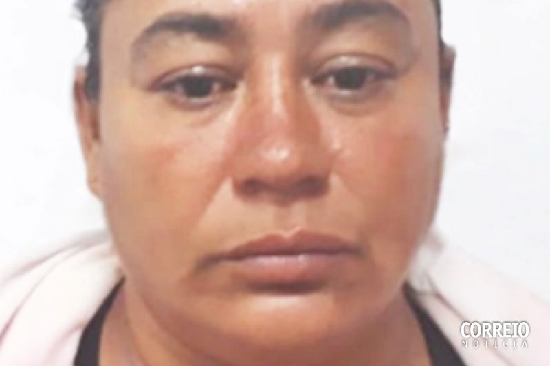 Presa em Delmiro Gouveia, mulher confessa que esfaqueou esposo por causa de R$ 100