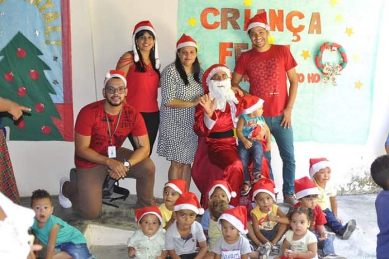 Confraternização natalina é realizada com famílias que participam do Criança Feliz