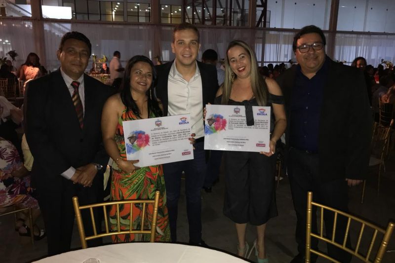 Prefeito Vinícius Lima recebe Premiação e Comenda Ib Gatto Falcão