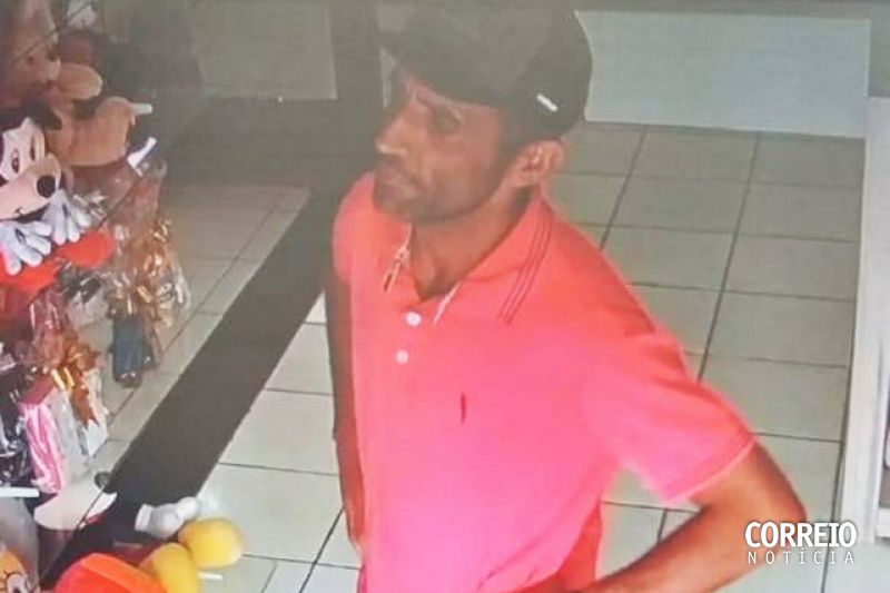 Suspeito de furtar perfumes de loja em Delmiro e trocá-los por droga é capturado na Bahia