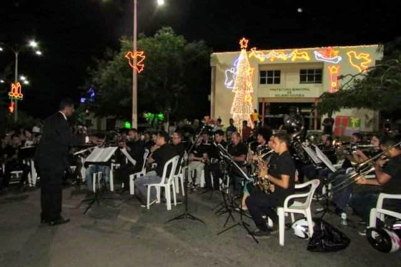 Com um belíssimo repertório, orquestra Tenente José Nicácio encerra programação natalina