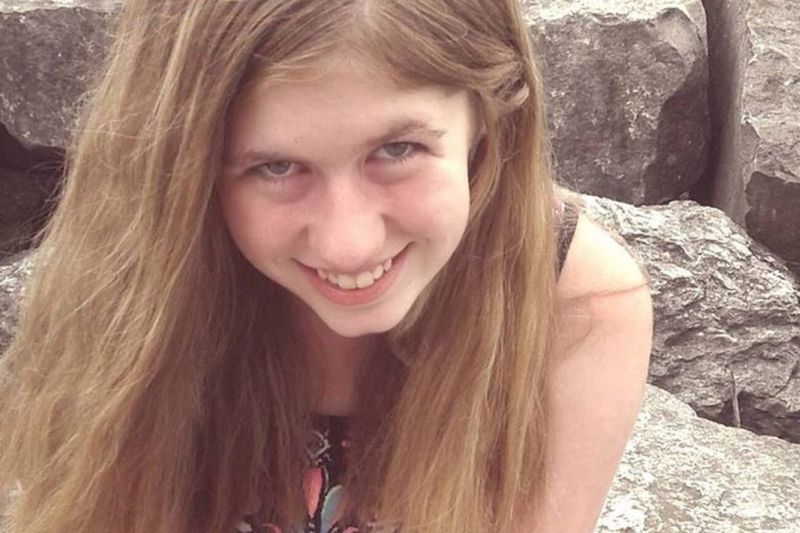 Garota de 13 anos desaparecida é encontrada dois meses depois do assassinato de seus pais