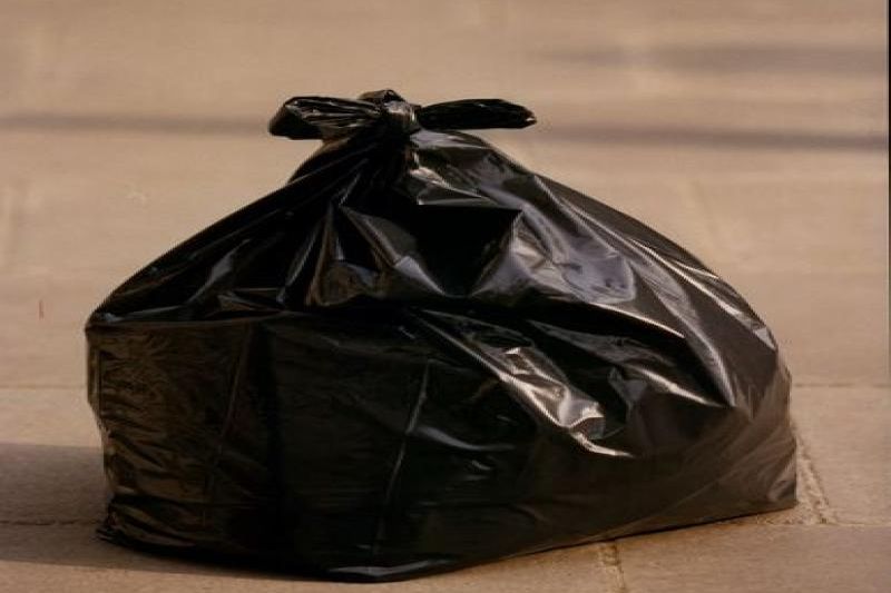 Catador de materiais recicláveis encontra feto dentro de saco de lixo no Sertão de Sergipe