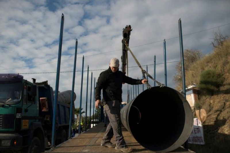 Túnel por onde socorristas vão tentar resgatar menino espanhol é concluído