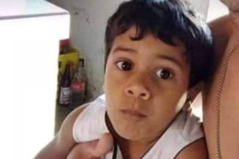 Criança usada como escudo durante troca de tiros em Inhapi morre em Arapiraca