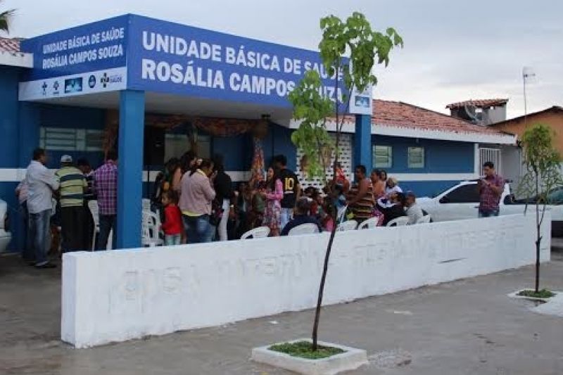 Criança de 8 meses passa mal, mas pais não conseguem ambulância em Delmiro