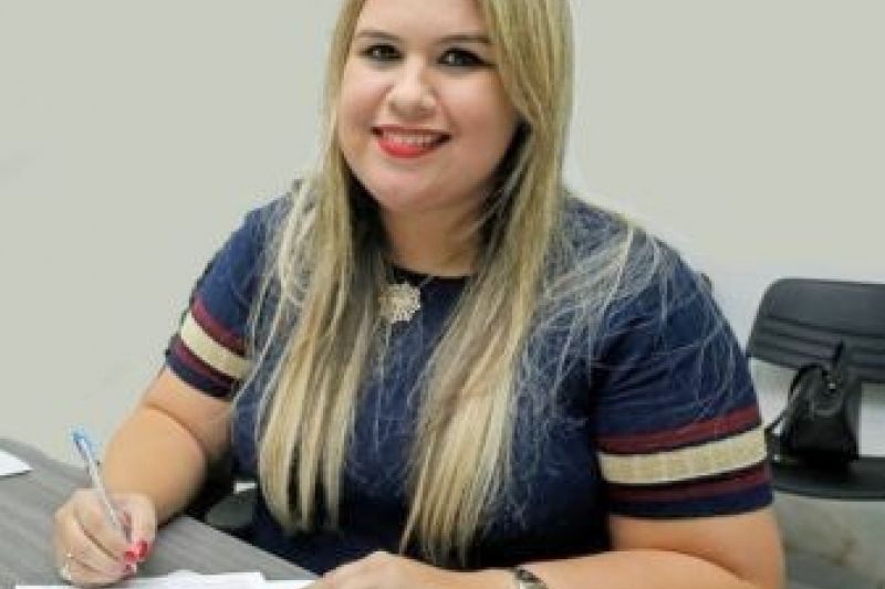 Mais de um mês após ser demitida, Mellina Freitas reassume a Cultura nesta terça-feira