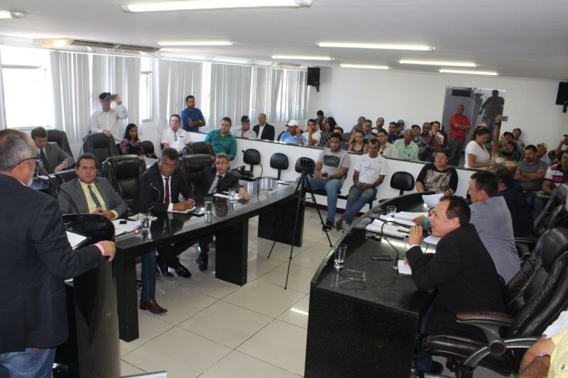 Delmiro: em reunião, parlamentares debatem sobre a administração municipal