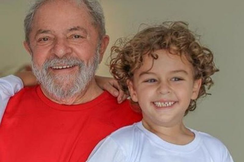 Justiça autoriza Lula a deixar a prisão para ir ao velório do neto de 7 anos em SP