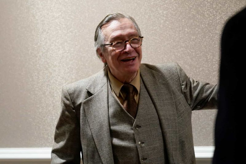 'Se continuar assim, mais seis meses e acabou', diz Olavo de Carvalho sobre governo