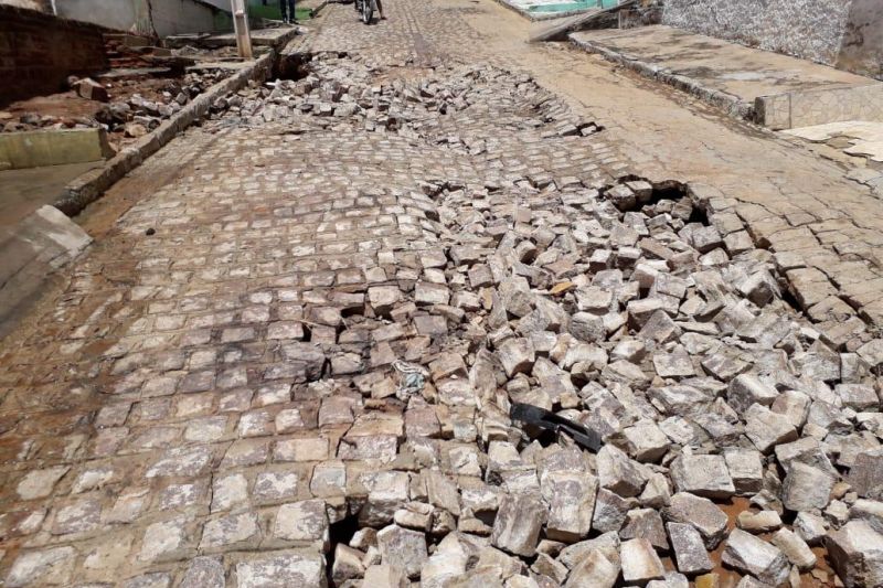 Prefeito solicita levantamento para recuperar danos provocados pelas chuvas em Água Branca