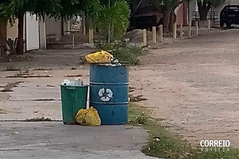 Delmiro Gouveia: moradores da Vila Moxotó reclamam da falta de coleta de lixo