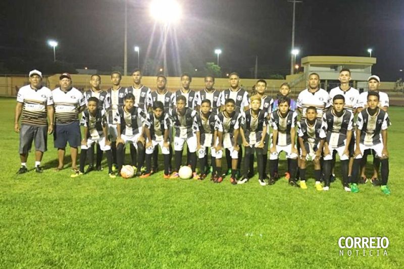 Equipe da Pedra Velha, de Delmiro Gouveia, fica em segundo lugar na Copa do Sertão sub-15
